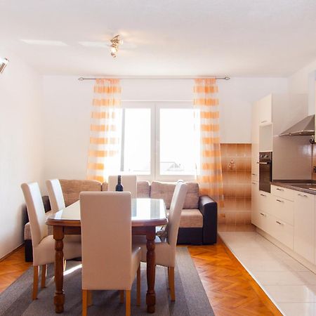 Nadalina Apartment Kaštel Stari Buitenkant foto