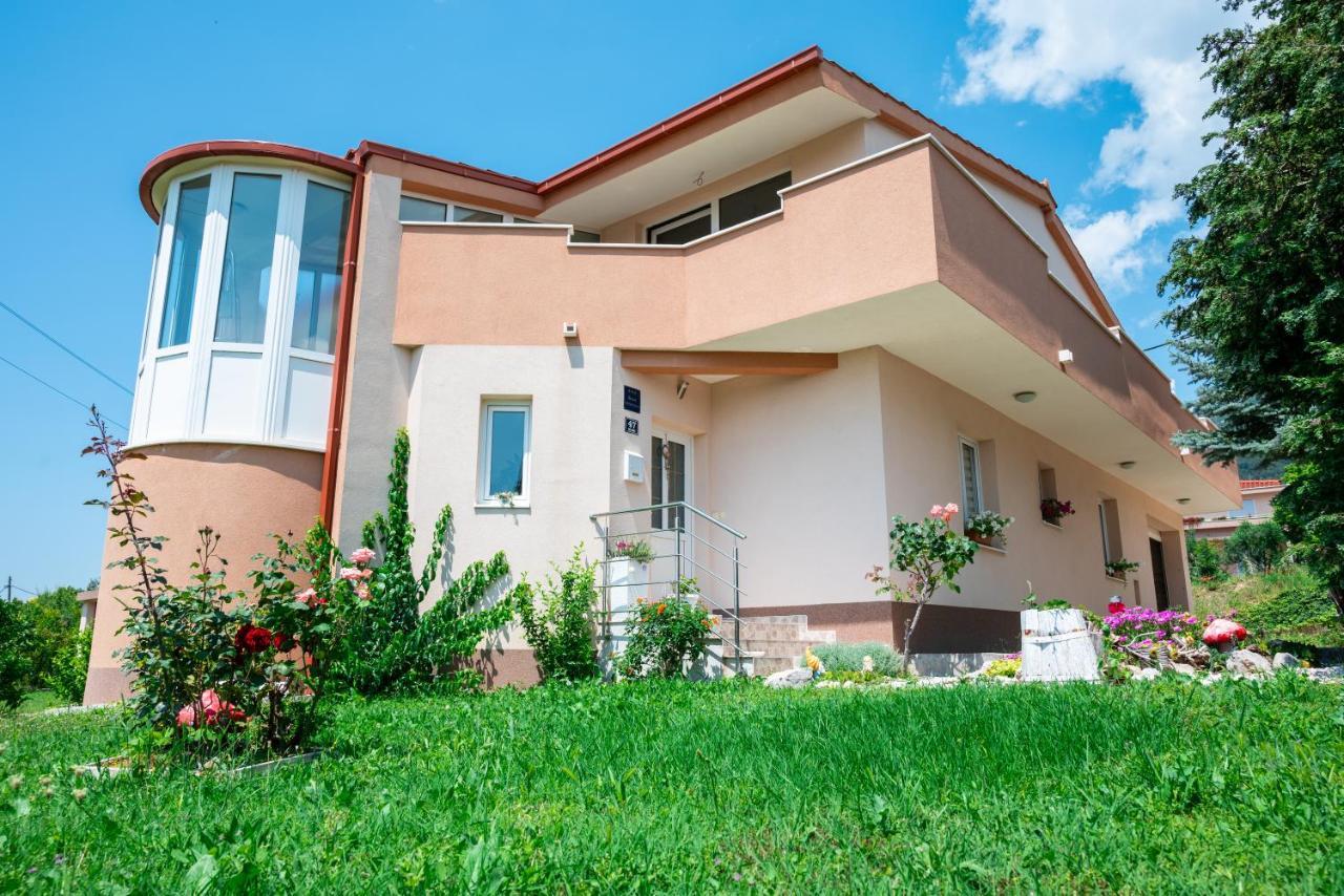 Nadalina Apartment Kaštel Stari Buitenkant foto