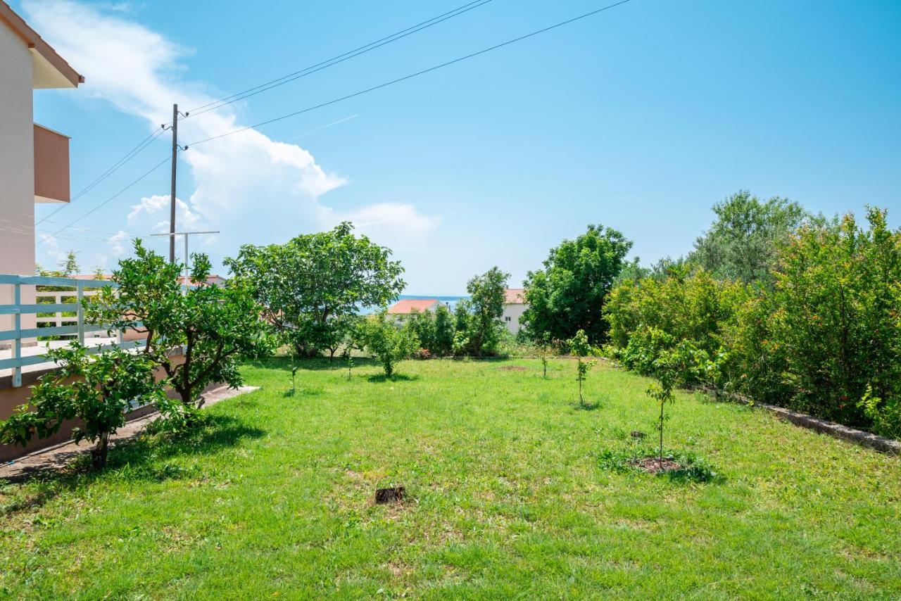 Nadalina Apartment Kaštel Stari Buitenkant foto