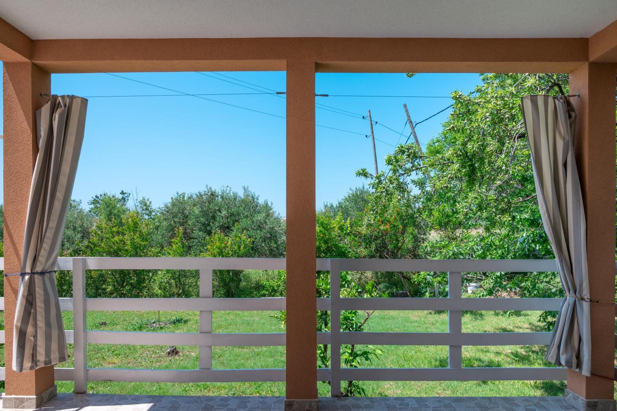 Nadalina Apartment Kaštel Stari Buitenkant foto