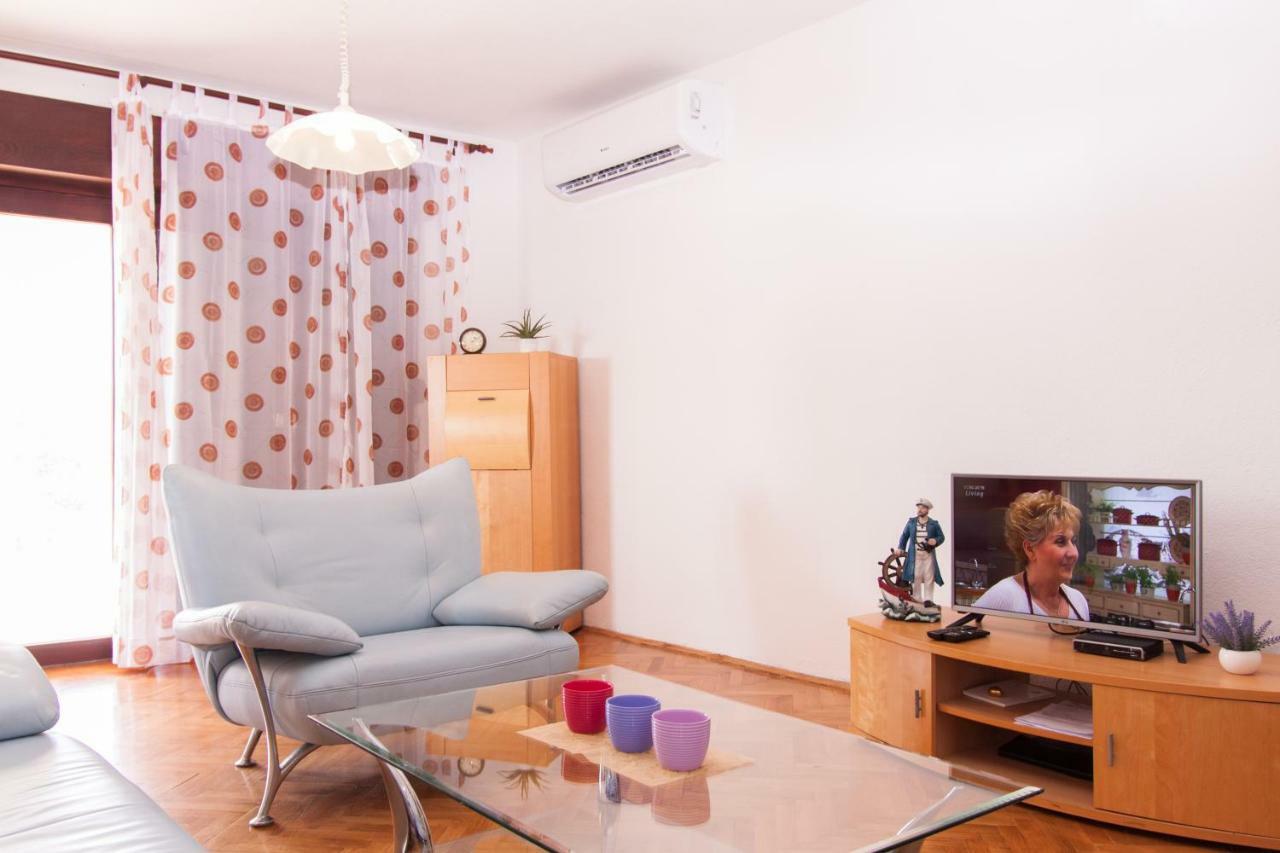 Nadalina Apartment Kaštel Stari Buitenkant foto