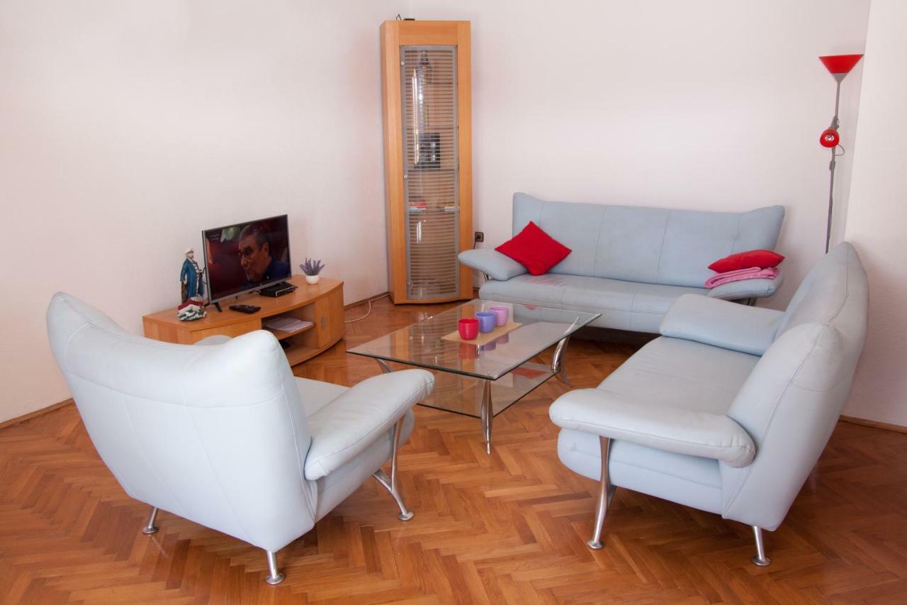 Nadalina Apartment Kaštel Stari Buitenkant foto
