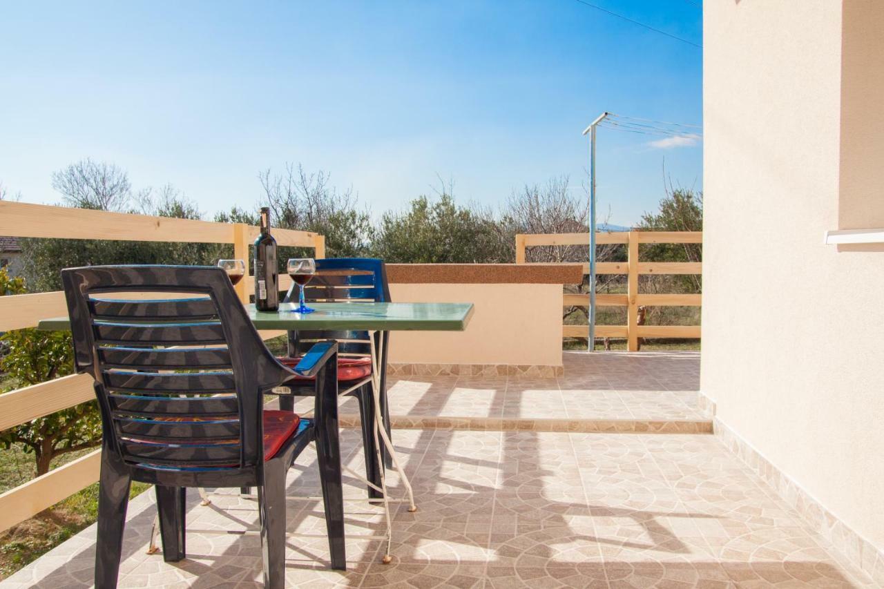 Nadalina Apartment Kaštel Stari Buitenkant foto
