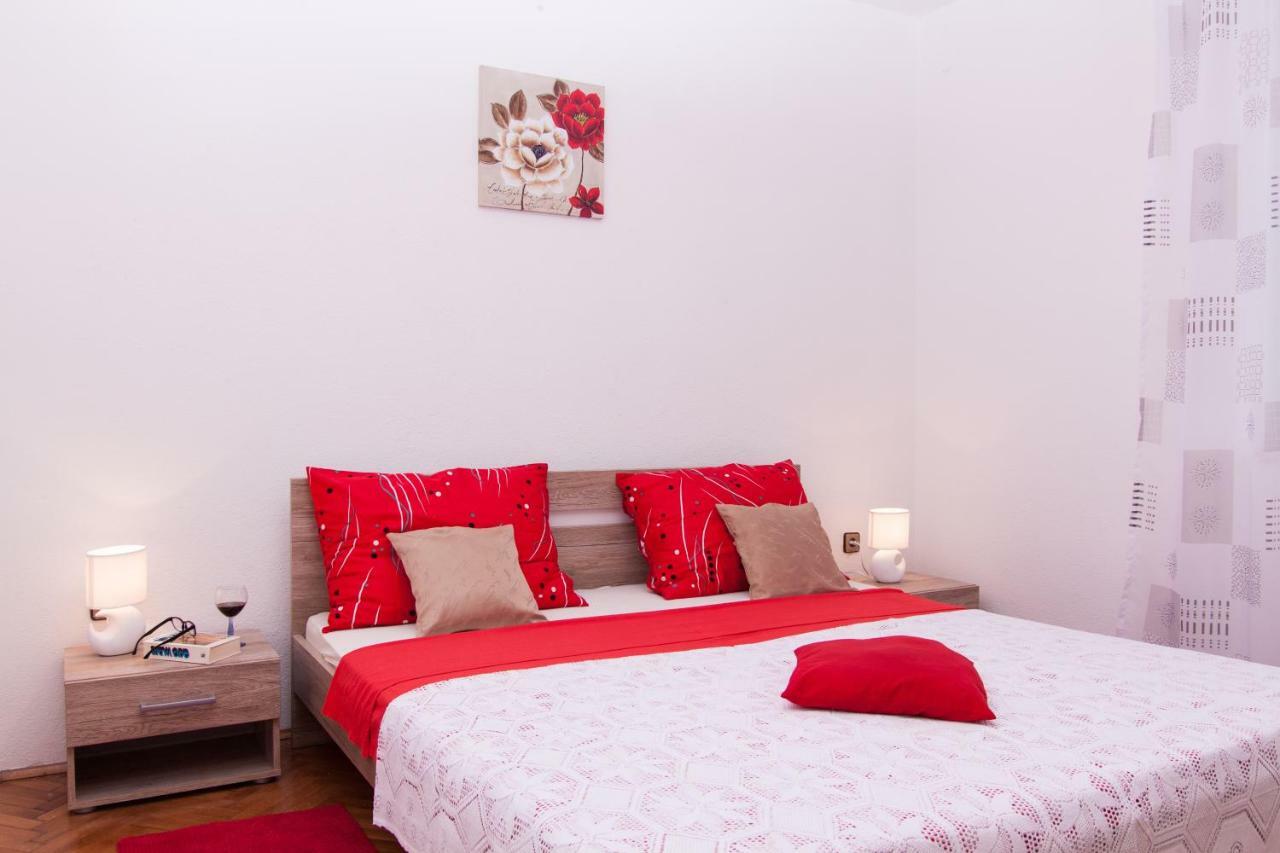 Nadalina Apartment Kaštel Stari Buitenkant foto